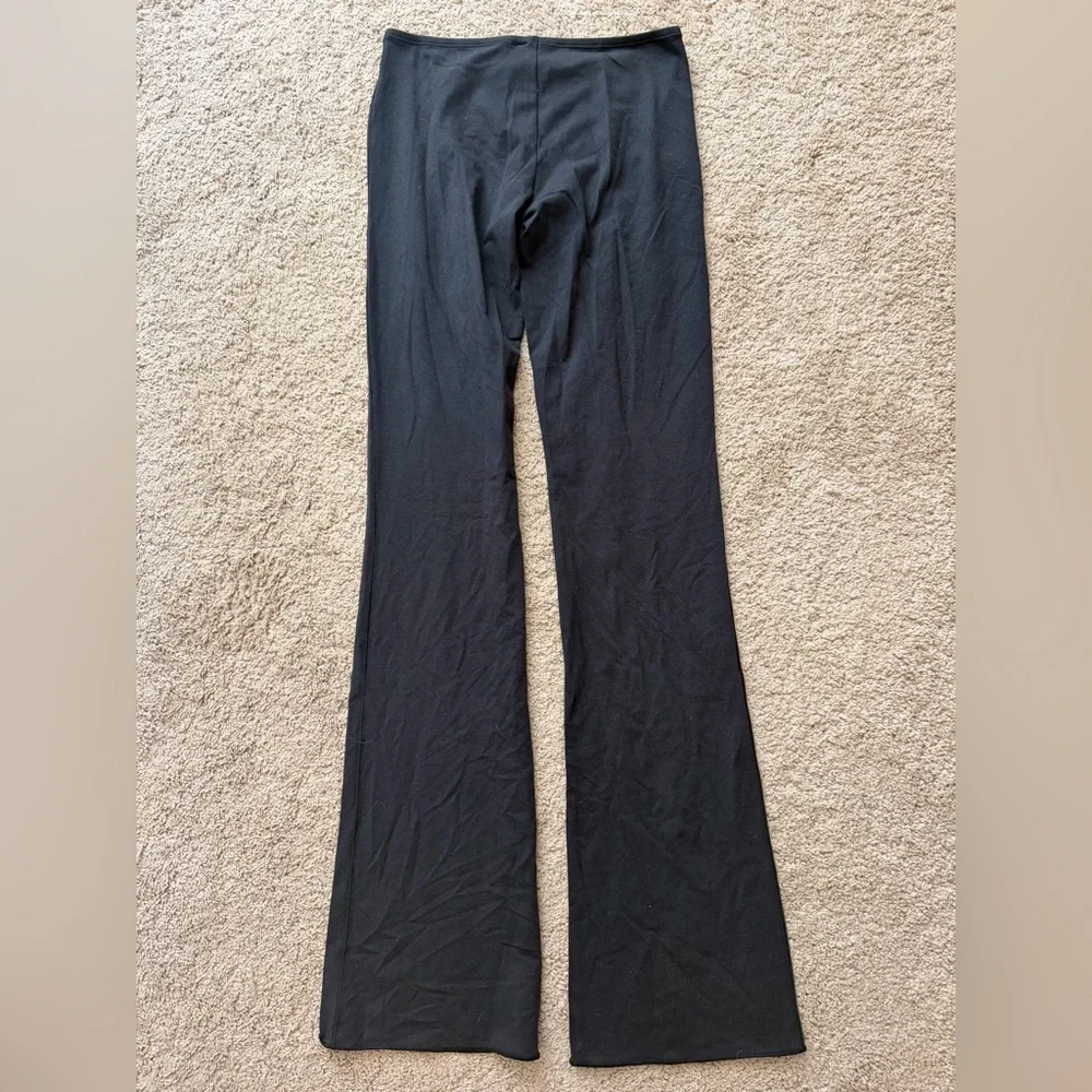 SKIMS Heart Cutout Women's Pants - Picture 3 of 6